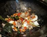 Foto langkah ke 2 dari resep Cumi Hitam Pedas.