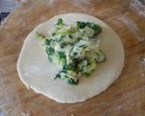 A picture of step 5 of Mooli ka Paratha.