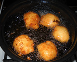 Foto del paso 9 de la receta: Buñuelos de ricota dulce (fritos)