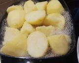 Φωτογραφία βήματος 2 της συνταγής Πατατάκια φούρνου από πουρέ