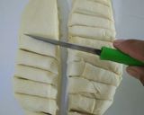 Foto langkah ke 5 dari resep Homemade dumpling wrappers.