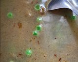 A picture of step 4 of Matar Pulao.
