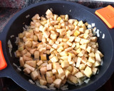 Foto del paso 2 de la receta: Arroz con pollo y berenjena 🍗🍆