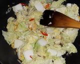 Foto langkah ke 3 dari resep Sayur sawi putih jagung (masakan sehari-hari).