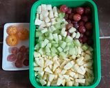 Foto langkah ke 3 dari resep Salad Buah With Mayo Simple Yummy 😍😋👍.