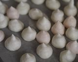 A picture of step 3 of Meringue Kisses.