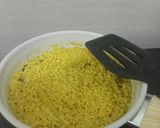 Foto langkah ke 4 dari resep Nasi Kuning Gurih + Sambal Tempe Ikan Bilis Satset.