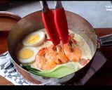 Foto langkah ke 5 dari resep Mie Kuah Susu.