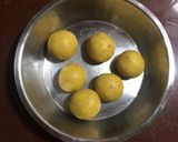 A picture of step 5 of Besan Ladoo.