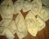 A picture of step 3 of Chicken wontons.