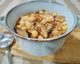 Foto del paso 6 de la receta: Potaje de garbanzos con pulled pork y shiitake