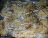 صورة لخطوة 2 من وصفة صينية بطاطس باللحمه فى الفرن🥔🥩🍲😋