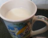 A picture of step 1 of Badam milk.