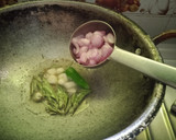 முட்டை குழம்பு(muttai kuzhambu recipe in tamil) ரெசிபி ஸ்டேப் 3 புகைப்படம்