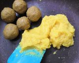 तीळ गुळाची पोळी (til gudachi poli recipe in marathi) रेसिपी स्टेप 3 फोटो