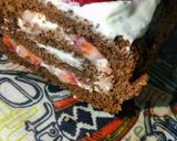 Foto del paso 4 de la receta: Pionono de chocolate 🍫🍫 y frutillas 🍓🍓🍓