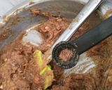 A picture of step 5 of Dates Halwa.