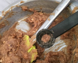 A picture of step 5 of Dates Halwa.