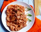 Foto langkah ke 6 dari resep Sosis Gurita Saus Spaghetti.