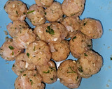 Foto del paso 3 de la receta: Albóndigas de mero y gambas