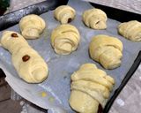 Foto del passaggio 9 della ricetta Brioches con lievito madre