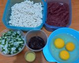 Foto langkah ke 1 dari resep Martabak Lumpia Kornet.