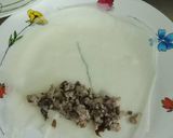 Hình bước làm 4 của món Bánh cuốn chả lụa