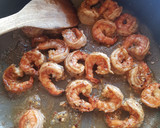 Foto del paso 5 de la receta: Pasta con camarones a la florentina