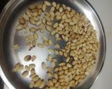 गुड़ मूंगफली चिक्की (gur mungfali chikki recipe in Hindi) रेसिपी चरण 2 फोटो