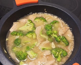 Foto del paso 3 de la receta: Arroz con pollo y brócoli