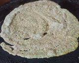 A picture of step 2 of Sprouted moong dal dosa.