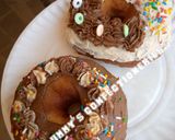 A picture of step 4 of Simple Glazed doughnuts 1.