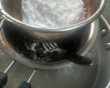ஹோம்மேட் டார்க் சாக்லேட் (Homemade dark chocolate recipe in tamil) ரெசிபி ஸ்டேப் 4 புகைப்படம்