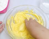 Foto langkah ke 1 dari resep Kue Minyak Samin.