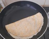 Foto langkah ke 3 dari resep Chicken Quessadilla.