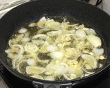 รูปขั้นตอนการทำที่ 3 ของ ไก่ผัดเม็ดมะม่วง
