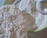 Foto langkah ke 3 dari resep Rainbow cake putih telur.
