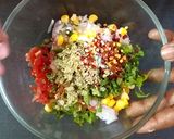 मोनाको बिस्कुट सेव पूरी (Monaco Biscuit Sev Puri recipe in Hindi) रेसिपी चरण 2 फोटो