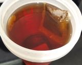 Gambar langkah 1 resipi Ice Tea Yakult (Minuman Probiotic).
