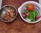 Foto langkah ke 1 dari resep # 160 : Cumi Asin Pete Tumis Pedas.
