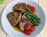 Foto langkah ke 3 dari resep Grill Tuna Steak with Garlic Lemon Butter Sauce.