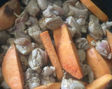 Foto del paso 4 de la receta: Ricos camotes o batatas dulces guisadas con pollo 😎