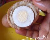 A picture of step 7 of Egg Roll.