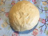 Miguelitos o pan de leche relleno