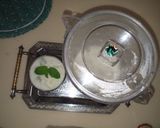 A picture of step 3 of Mint Lassi.