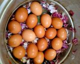 Foto langkah ke 3 dari resep Telur Pindang Kulit Bawang.