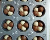 A picture of step 10 of Marble Buns#festivecontest_Kisumu.