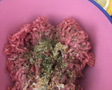 Foto del paso 1 de la receta: Hamburguesa casera de ternera con tzatziki