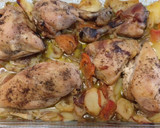Foto del paso 3 de la receta: Pollo troceado al horno con patatas