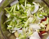 Foto del paso 1 de la receta: Gallina con Garbanzos & Vegetales